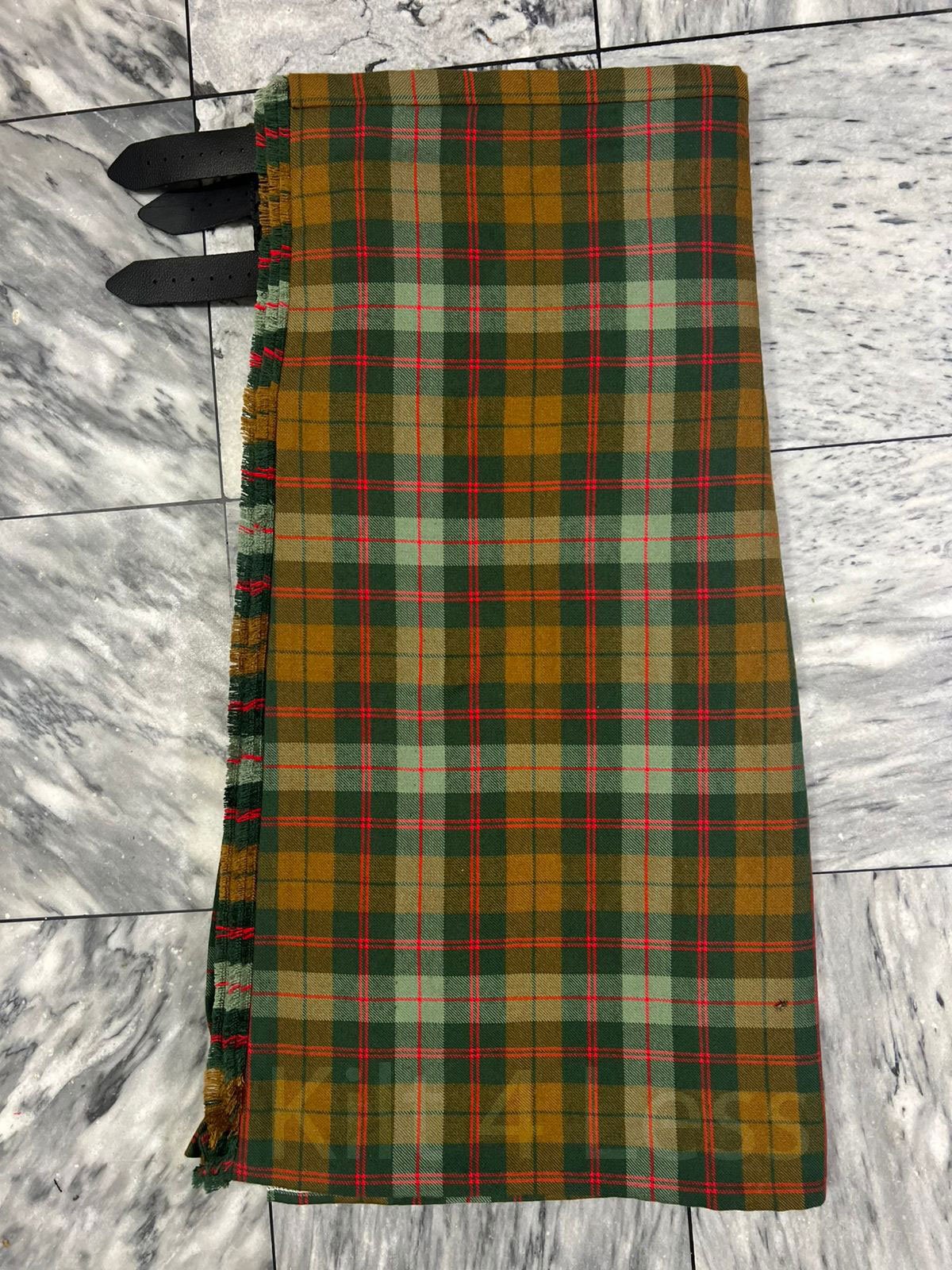Guthrie Weathered tartan swatch